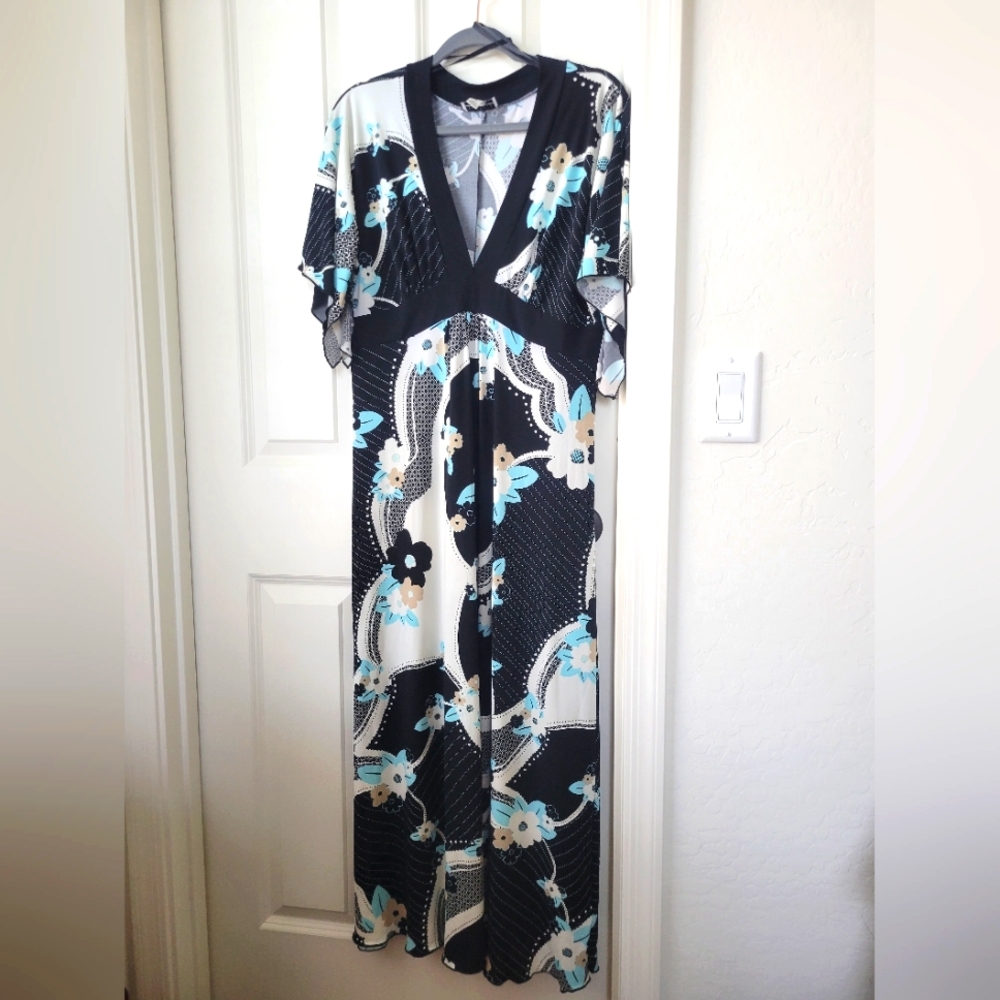 Chic Black and Blue Floral Maxi Dress